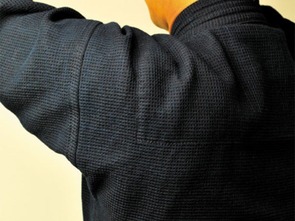 COOL MESH: Honeycomb-Style Aizome Kendogi